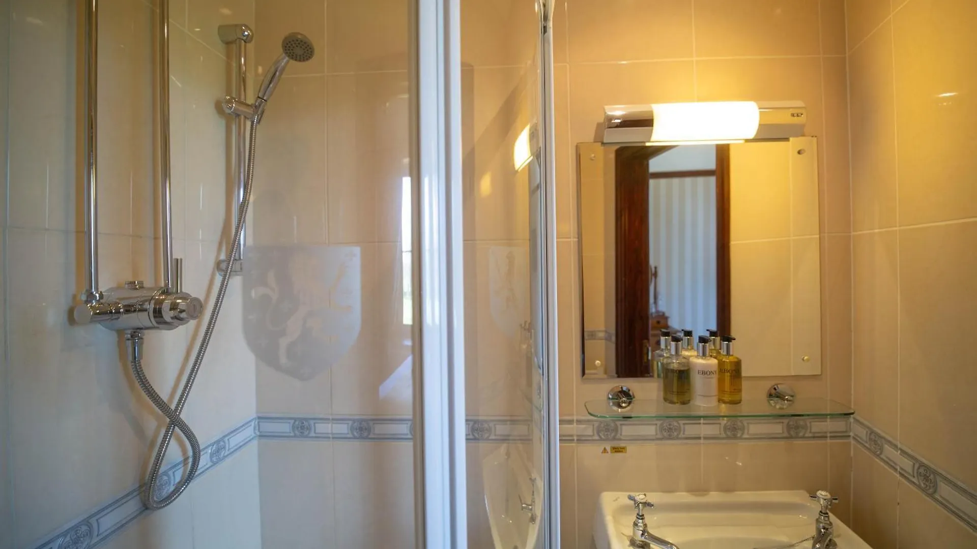 Parc-Le-Breos House Bed and Breakfast Penclawdd
