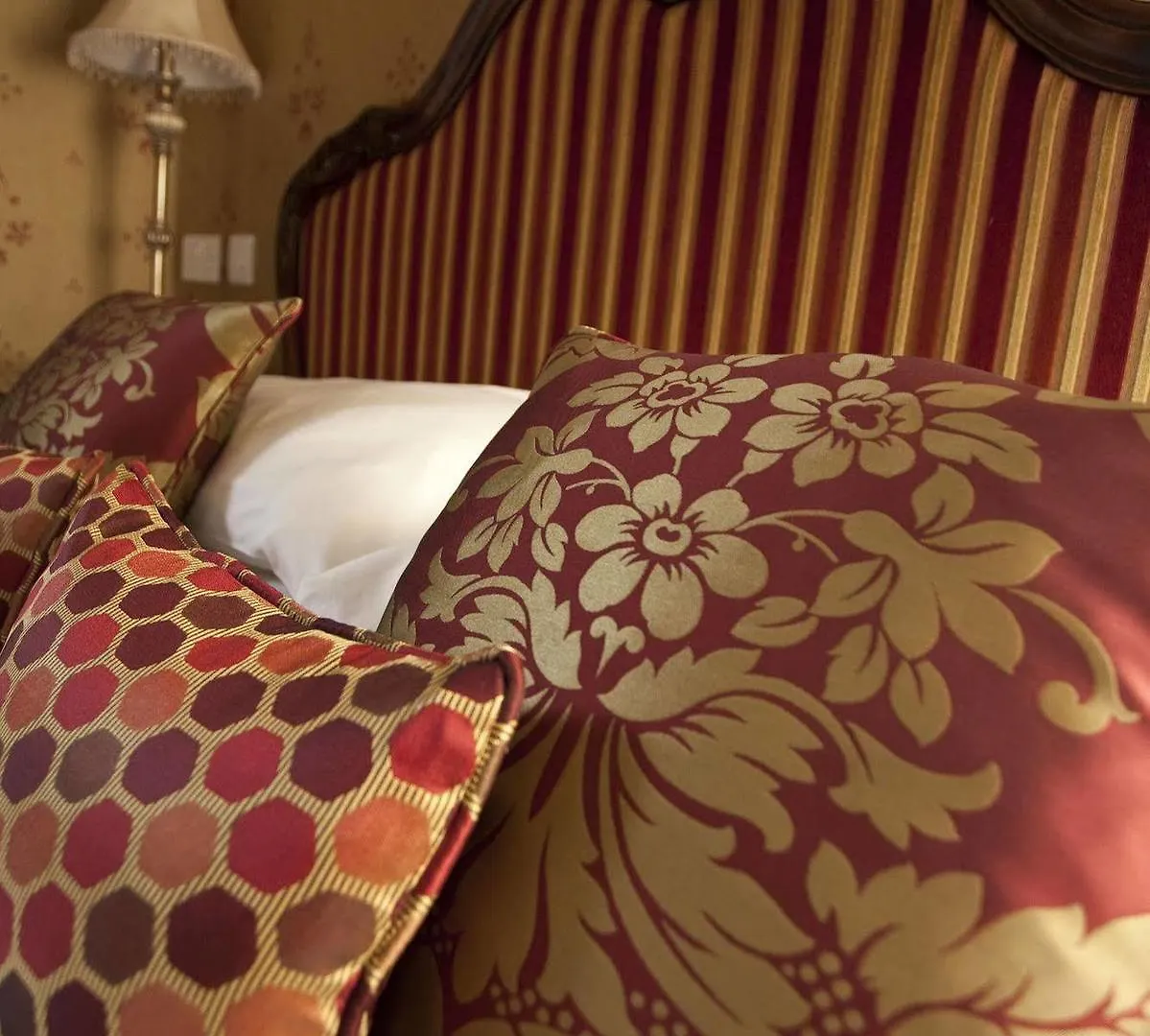 Parc-Le-Breos House Bed and Breakfast Penclawdd Bed & Breakfast